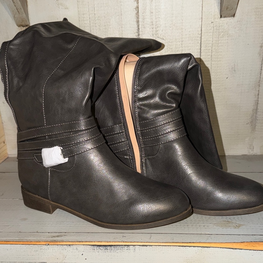 Women’s Casual Wide-Calf Slouch Tall Boots - Gray